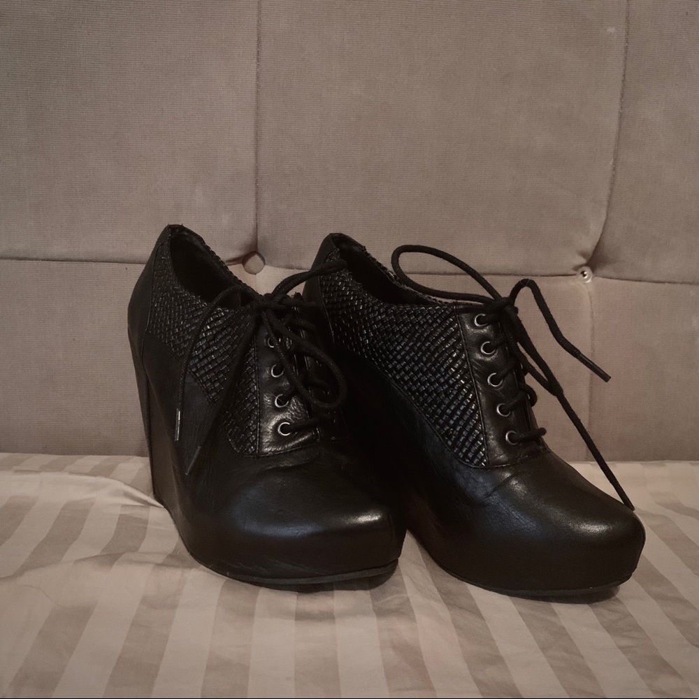 Cooperative Leather Lace Up Wedges